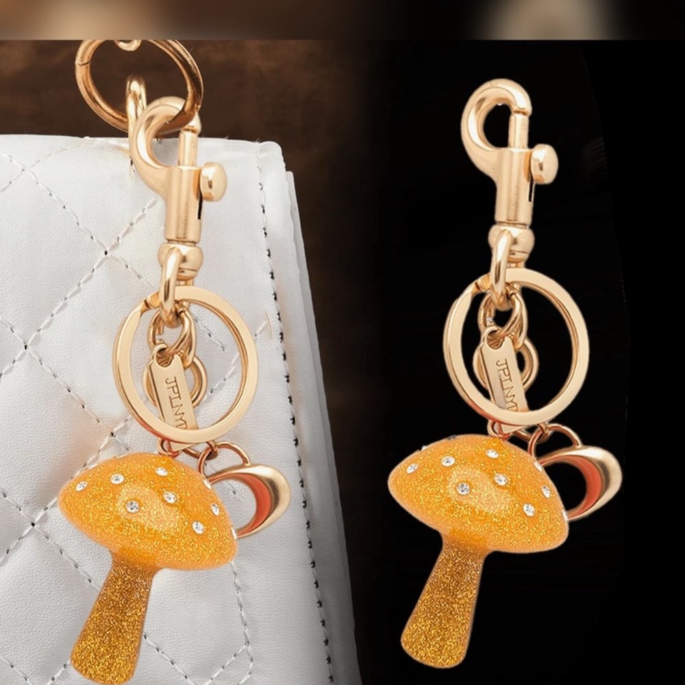 Gold Glitter‎ Mushroom Keychain